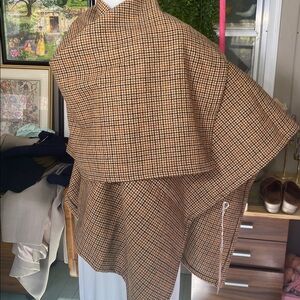 Houndstooth wrap with matching purse